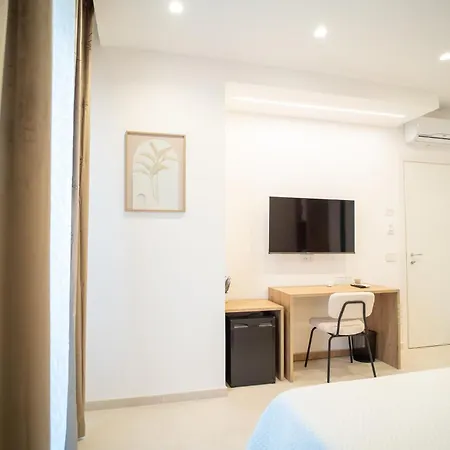 B&B M S 크로토네