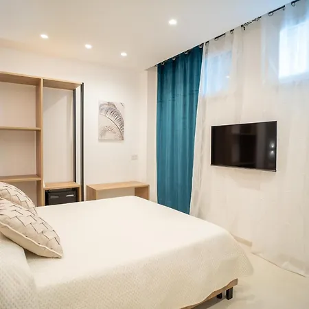 B&B M S 크로토네